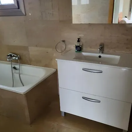 Сasa de vacaciones En Somió Con Independiente Gijón